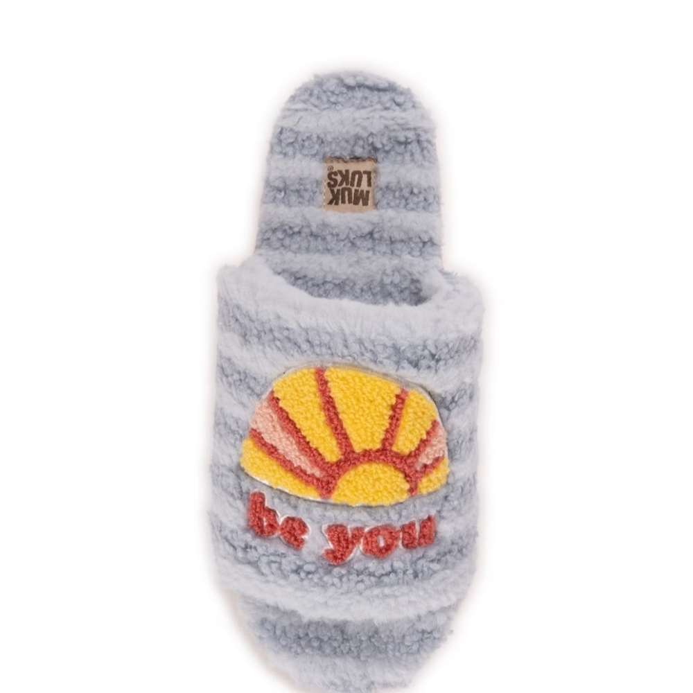 Muk Luk Women's Graphic Slippers "Be You" Size Medium 7/8